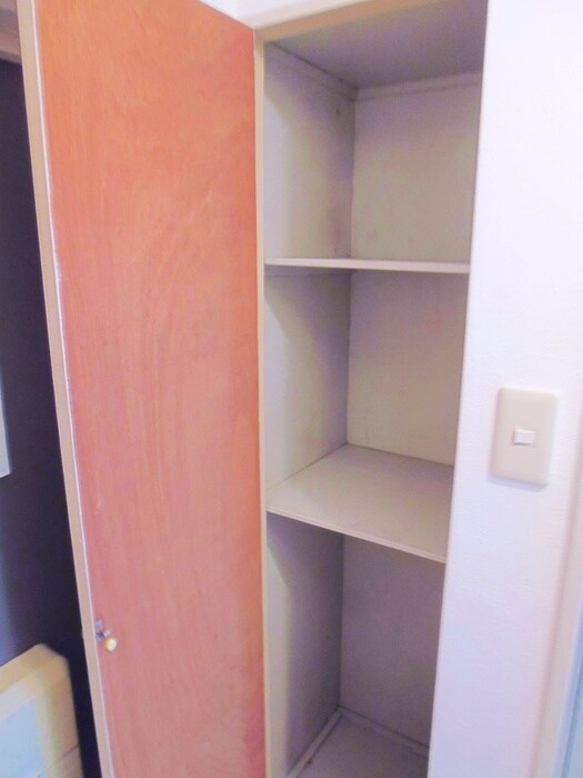 物件内観写真15　(収納)