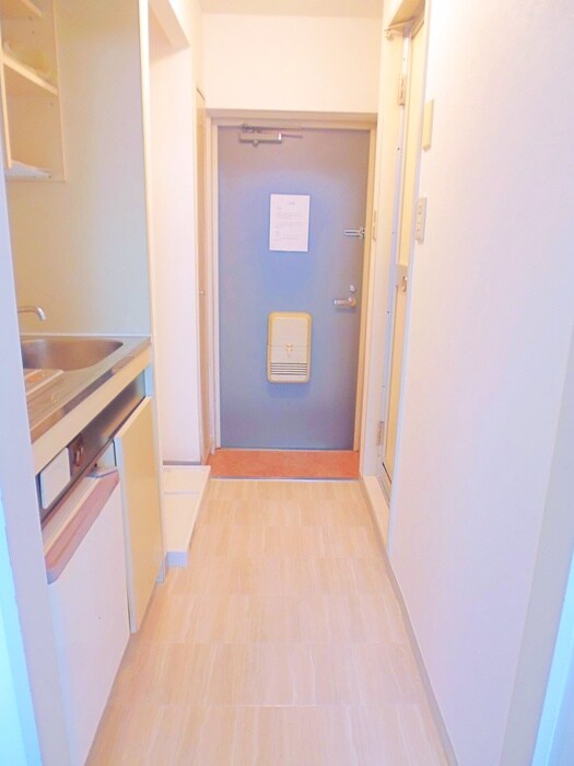 物件内観写真16　(廊下)