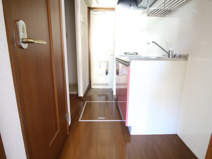 物件内観写真21　(廊下)