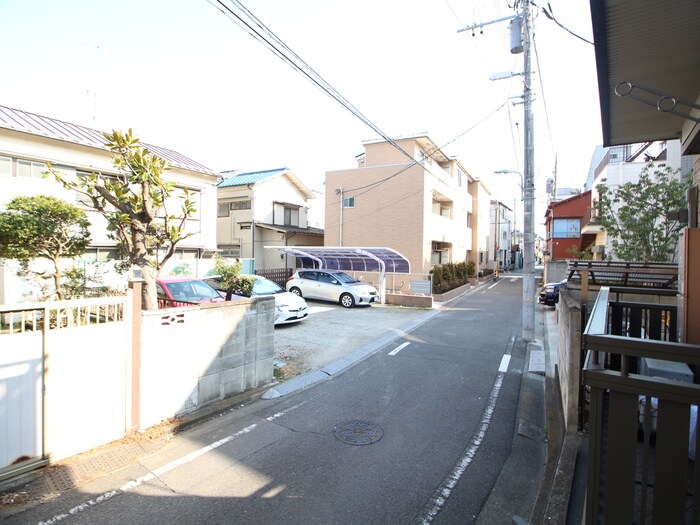 物件内観写真22　(室内からの展望)