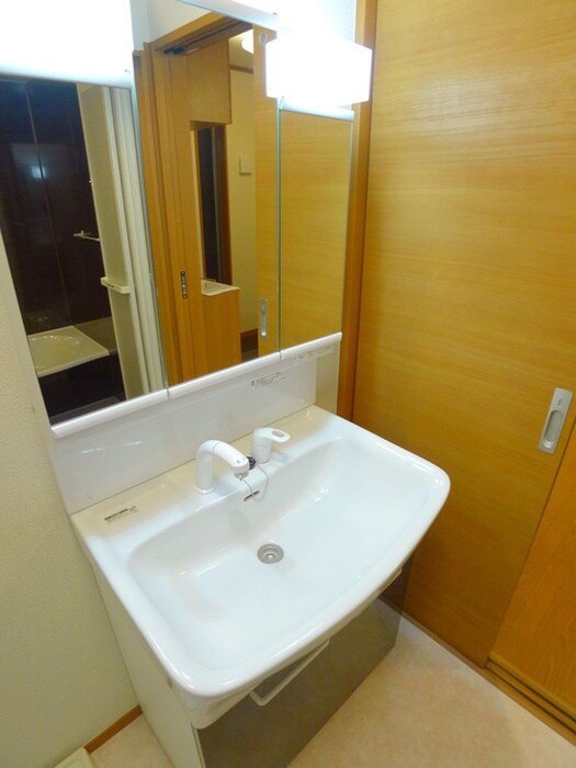 物件内観写真9　(洗面)