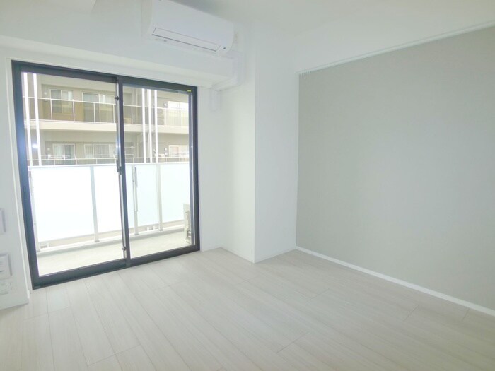 物件内観写真10　(室内からの展望)