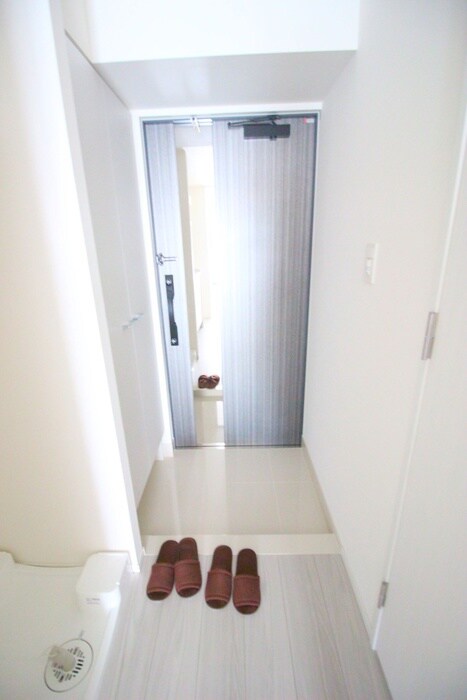 物件内観写真15　(玄関)