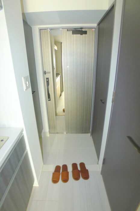 物件内観写真16　(玄関)