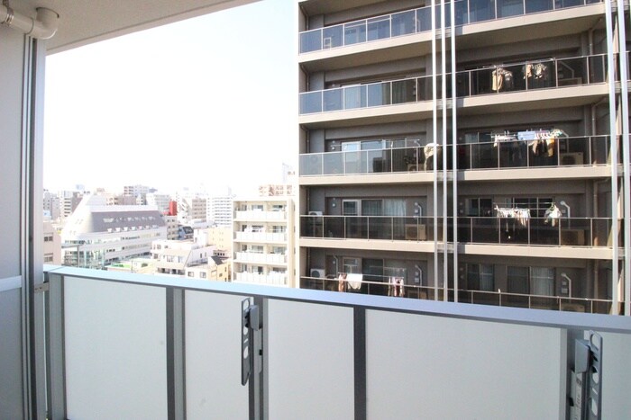 物件内観写真20　(室内からの展望)