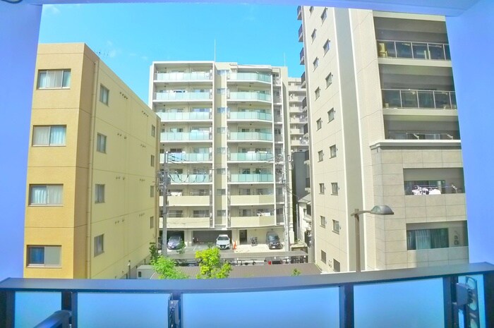 物件内観写真22　(室内からの展望)