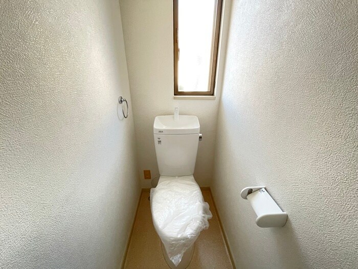 物件内観写真13　(トイレ)