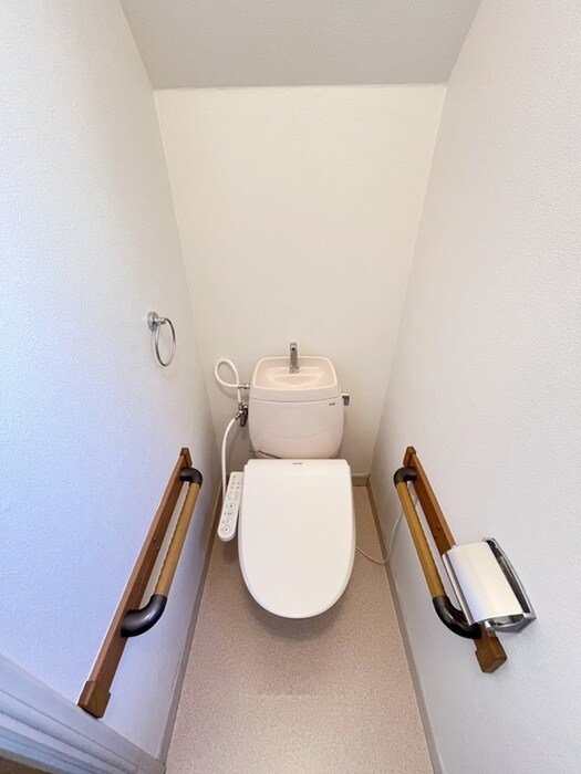 物件内観写真15　(トイレ)