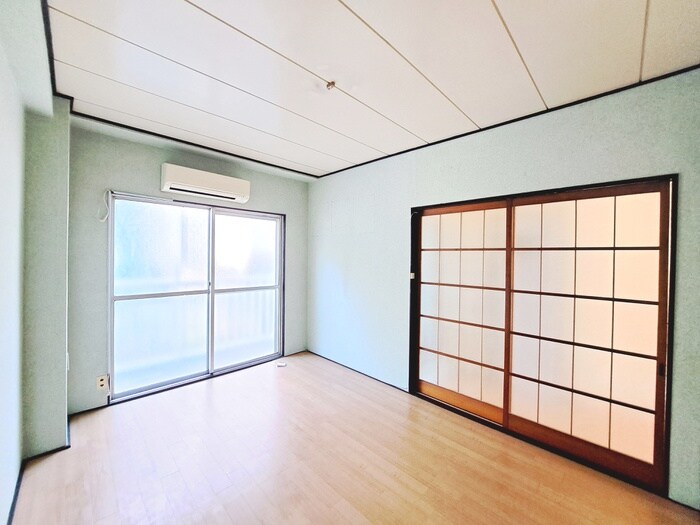 物件内観写真7　(居室)