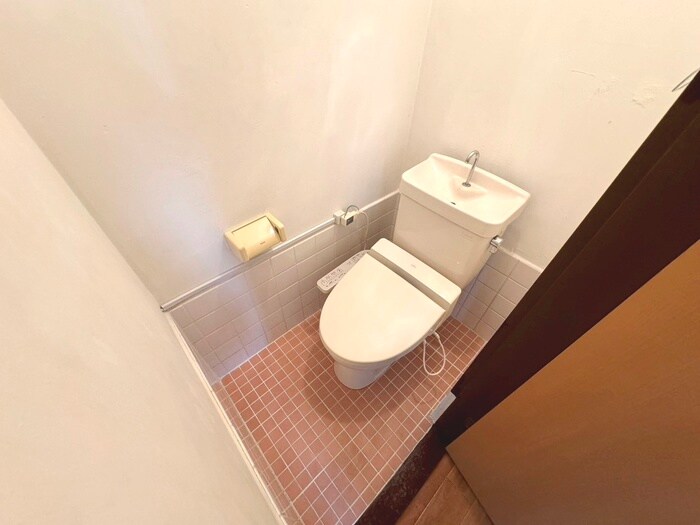 物件内観写真13　(トイレ)