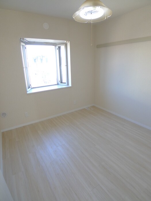 物件内観写真17　(居室)