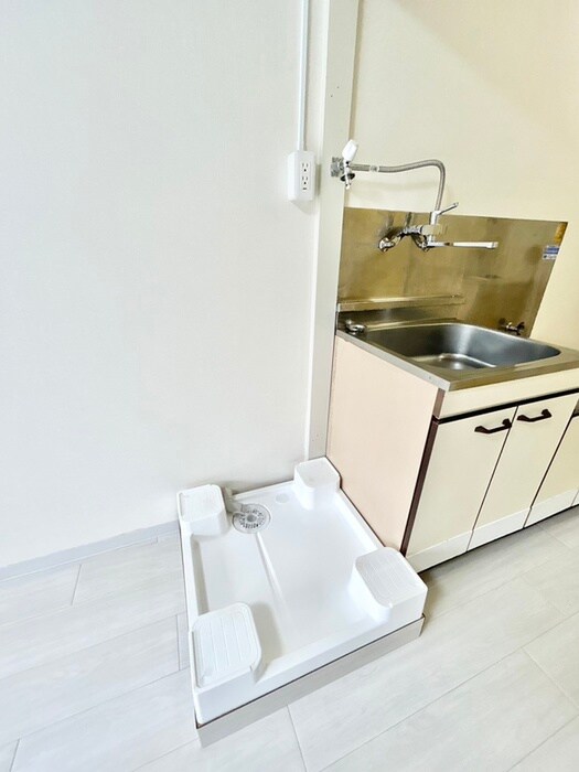 物件内観写真9　(洗濯機置場)