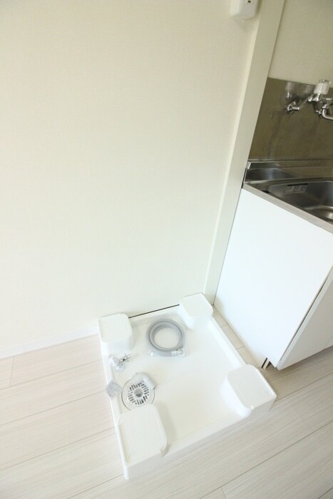 物件内観写真15　(洗濯機置場)