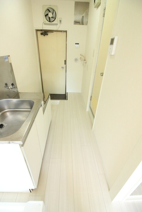 物件内観写真19　(廊下)