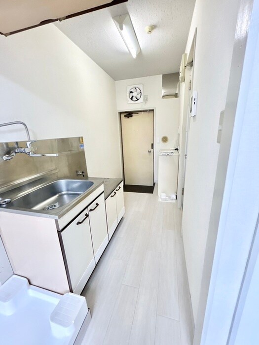 物件内観写真20　(廊下)