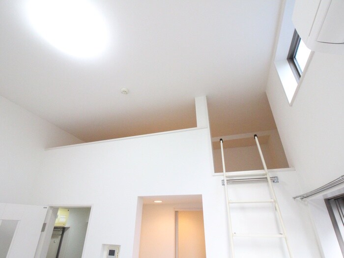 物件内観写真11　(ロフト)