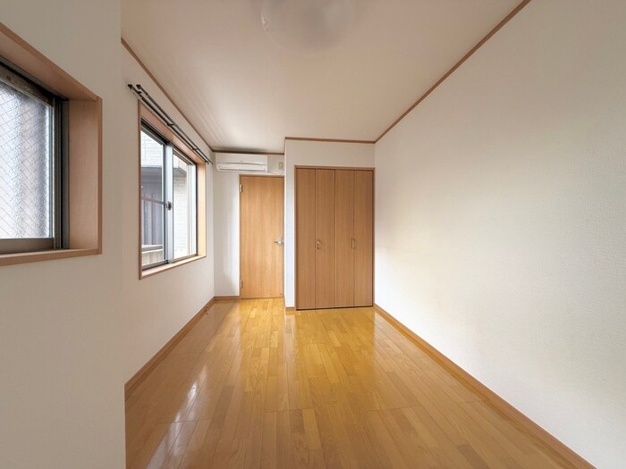 物件内観写真10　(居室)