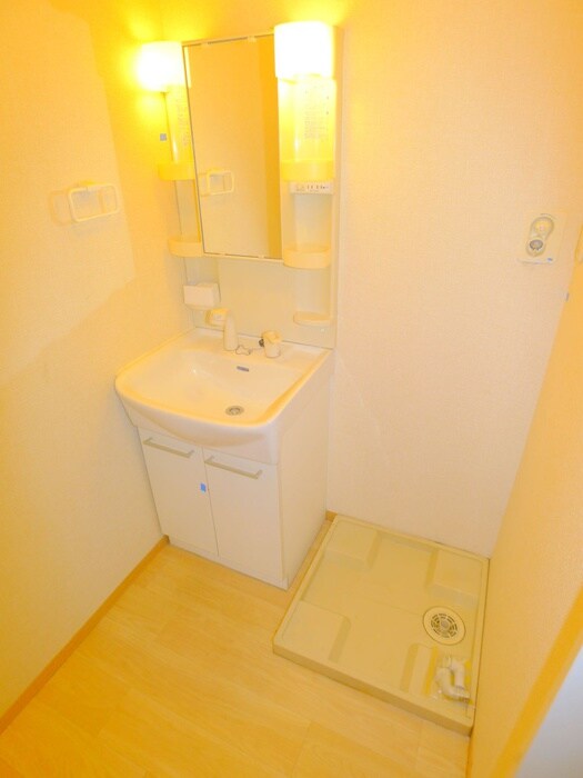 物件内観写真19　(洗濯機置場)