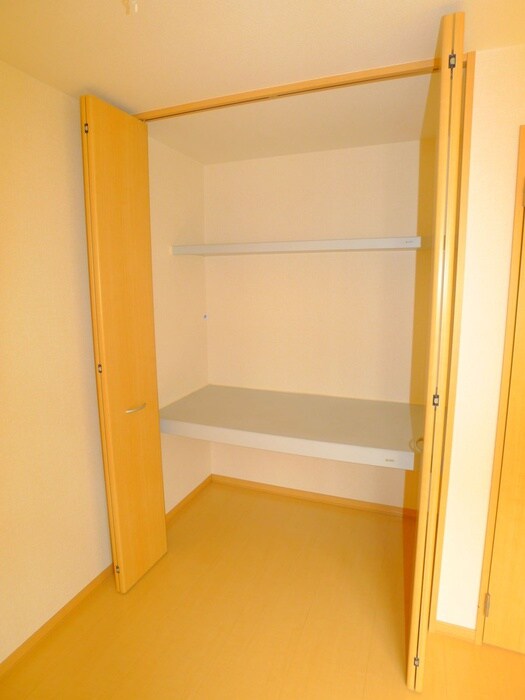 物件内観写真21　(収納)