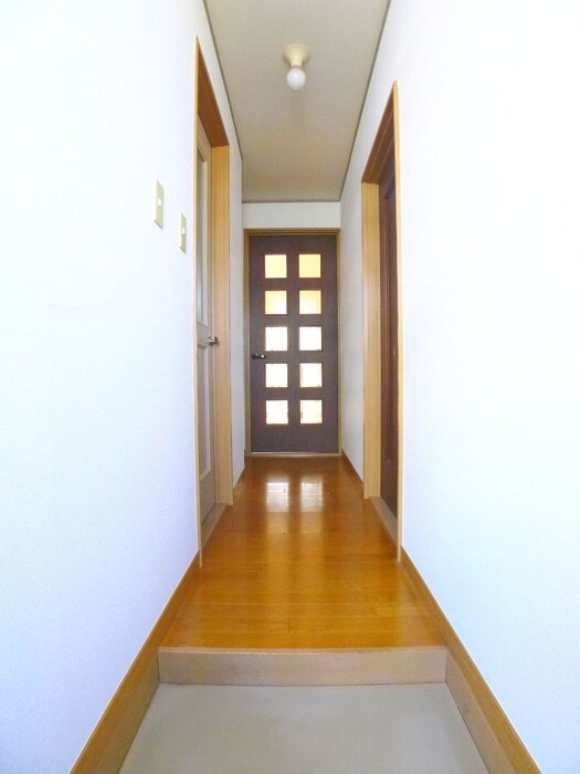 物件内観写真17　(玄関)