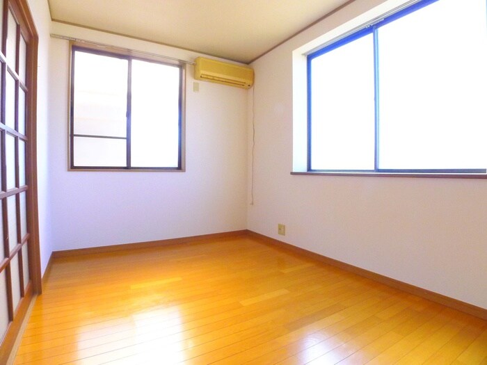 物件内観写真19　(居室)