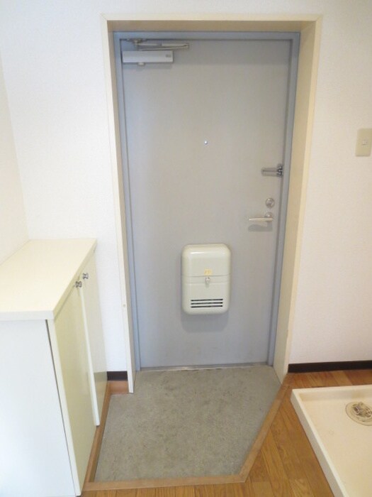 物件内観写真15　(玄関)