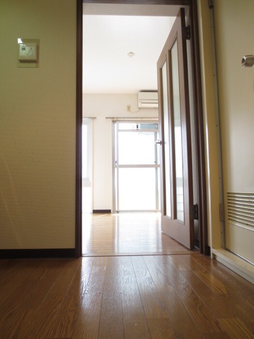 物件内観写真19　(廊下)