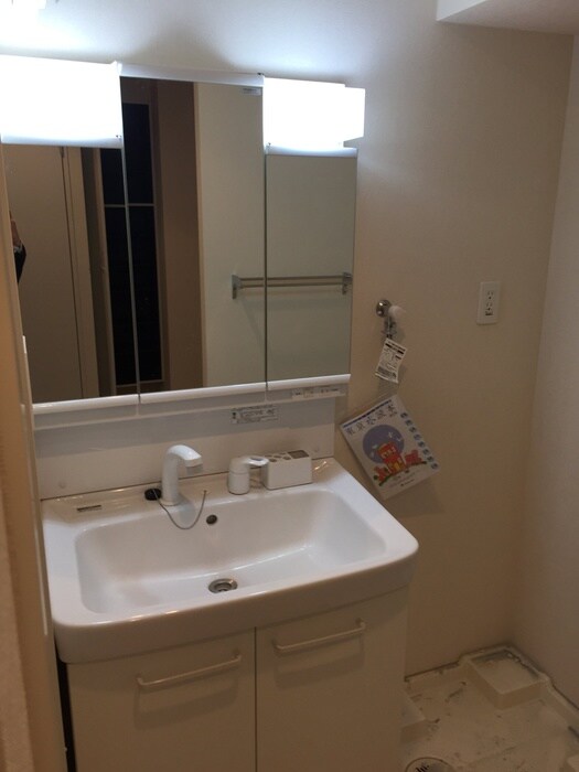 物件内観写真11　(洗面)