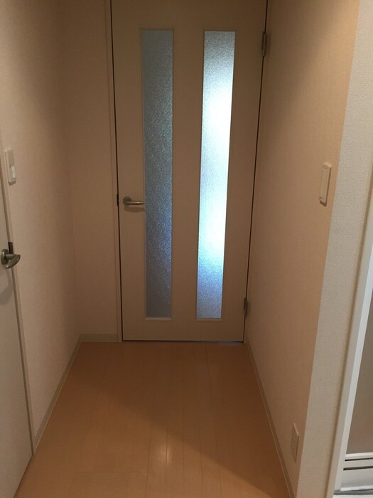 物件内観写真16　(廊下)