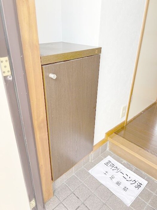 物件内観写真17　(靴箱)