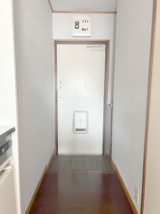 物件内観写真21　(玄関)