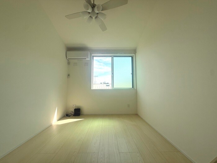 物件内観写真8　(居室)