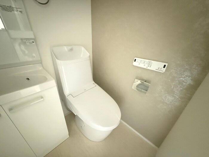 物件内観写真13　(トイレ)