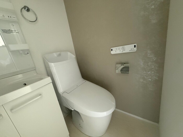 物件内観写真16　(トイレ)
