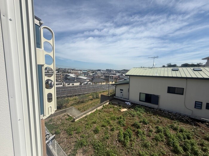 物件内観写真16　(室内からの展望)