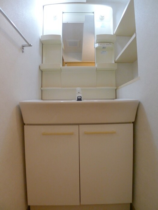 物件内観写真11　(洗面)