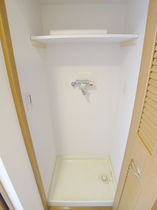 物件内観写真19　(洗濯機置場)