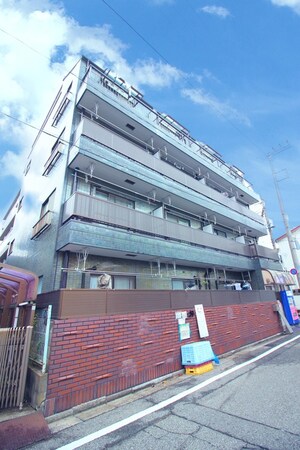 レジデンス西川口外観写真