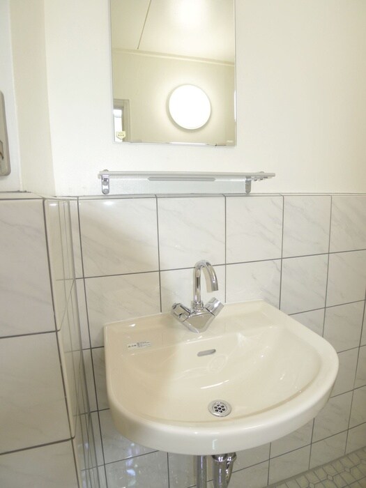 物件内観写真9　(洗面)