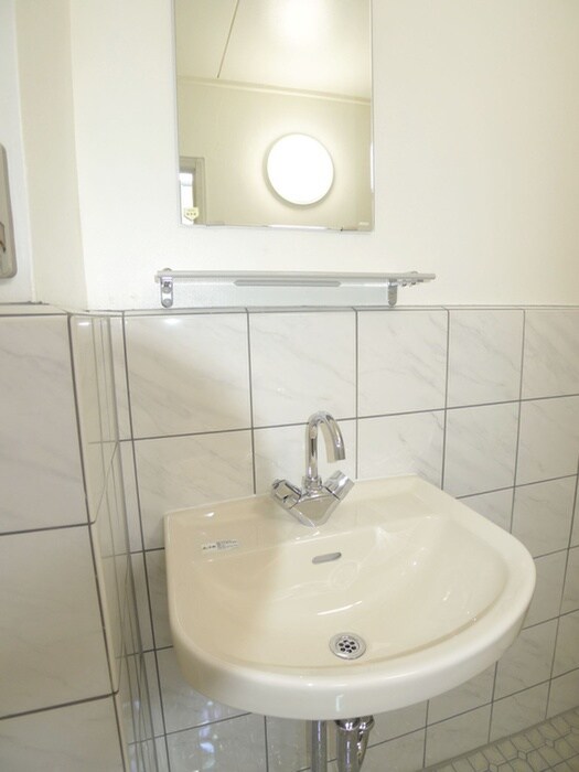 物件内観写真13　(洗面)