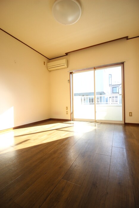 物件内観写真10　(居室)