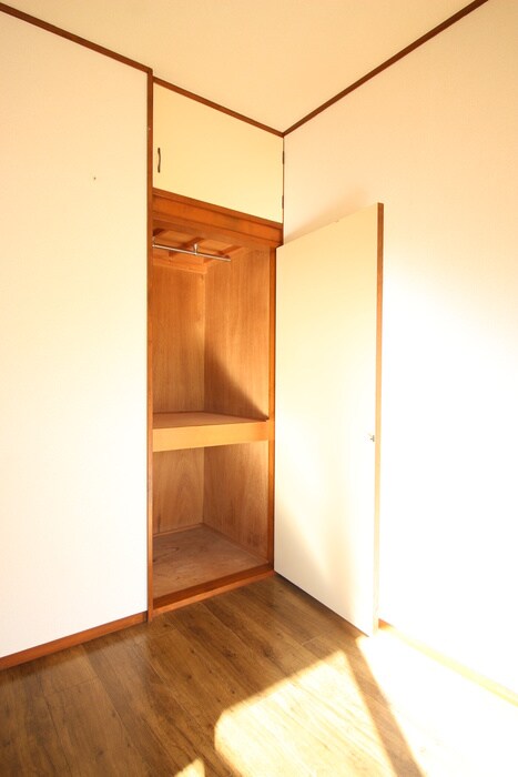 物件内観写真15　(収納)