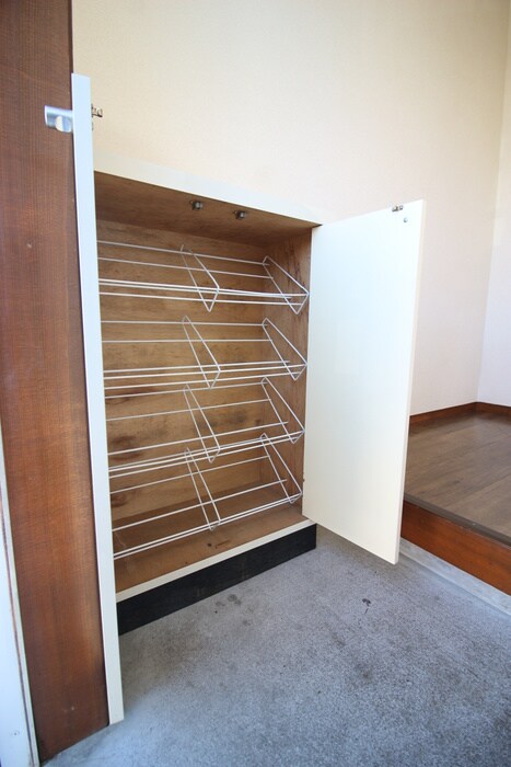 物件内観写真18　(靴箱)