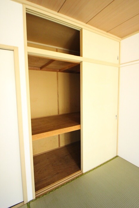 物件内観写真11　(収納)