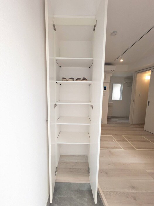 物件内観写真19　(靴箱)