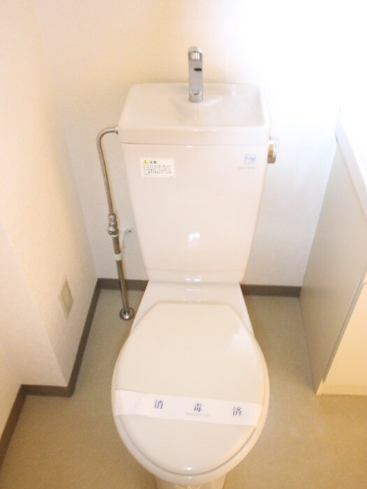 物件内観写真13　(トイレ)