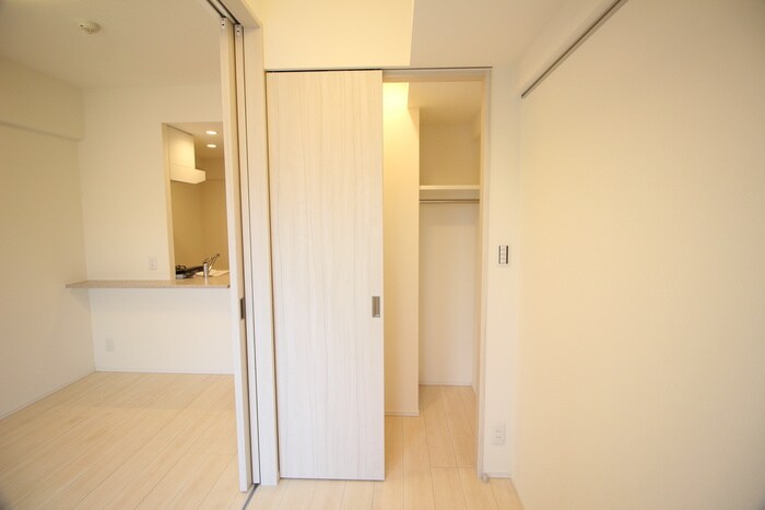物件内観写真11　(収納)