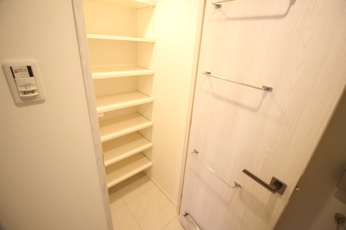 物件内観写真17　(収納)
