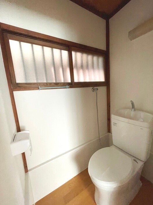 物件内観写真12　(トイレ)