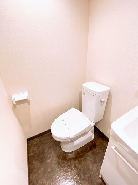 物件内観写真11　(トイレ)